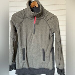 IVIVVA by LULULEMON girls 1/4 zip pull over jacket